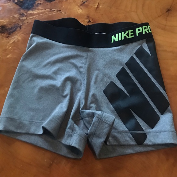 gray nike pro spandex